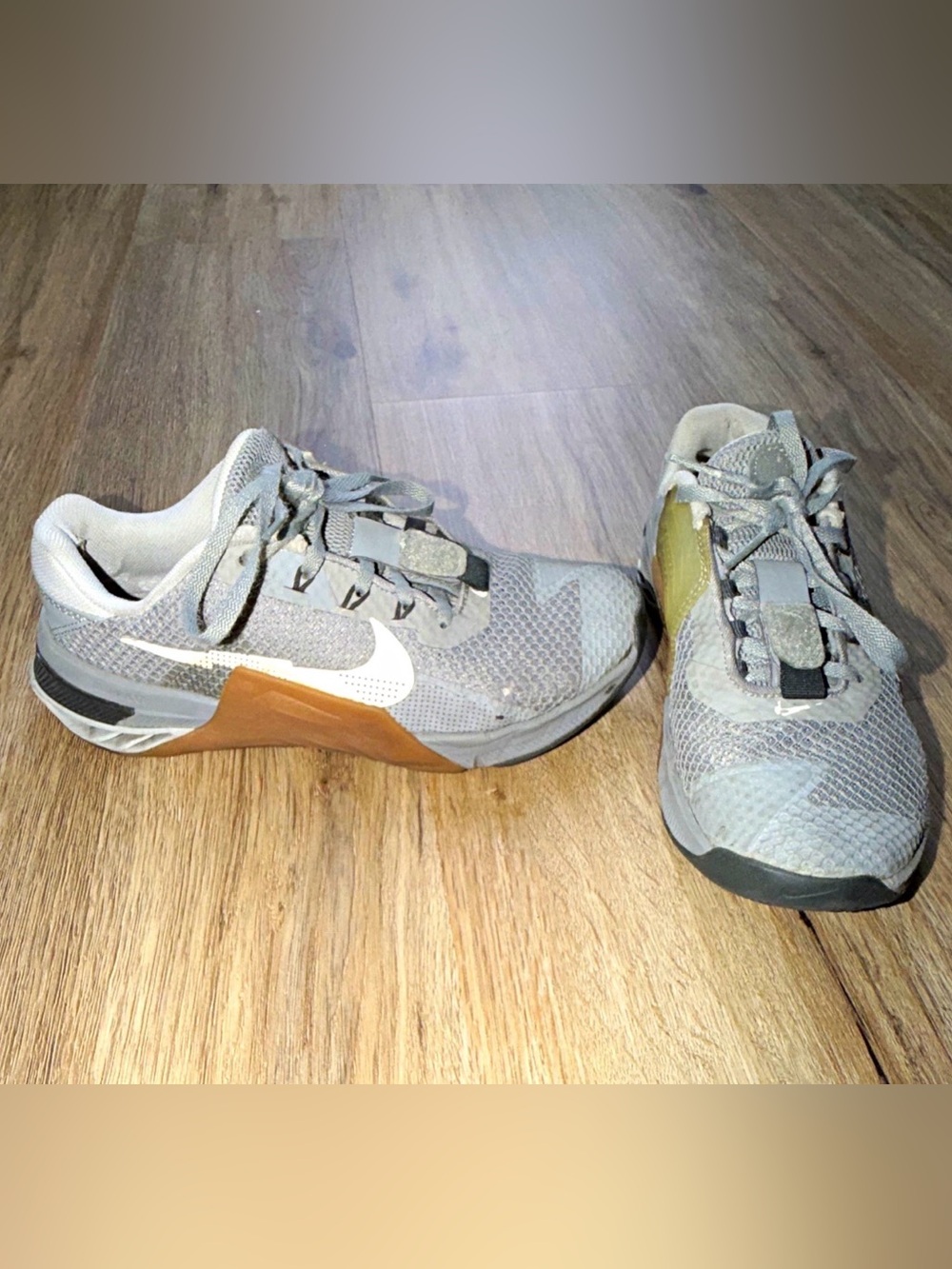 Men’s Nike Metcon 7 Particle Grey Gum Low Top Mesh Sneakers CZ8281-011 Sz 5.5